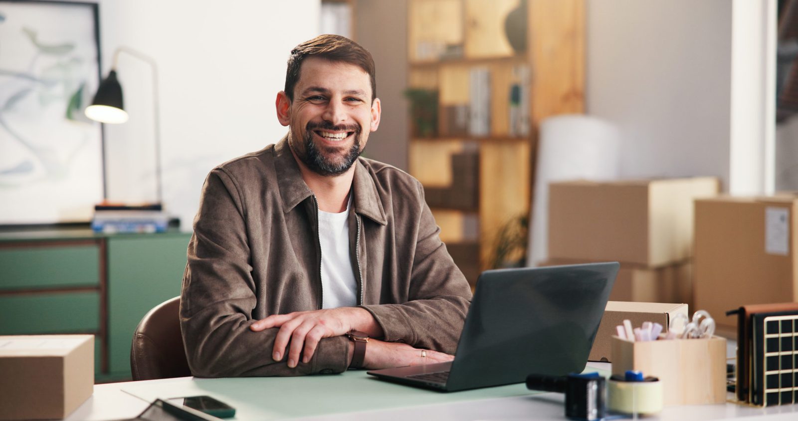 Building relationships — Luxor recruiters with a client